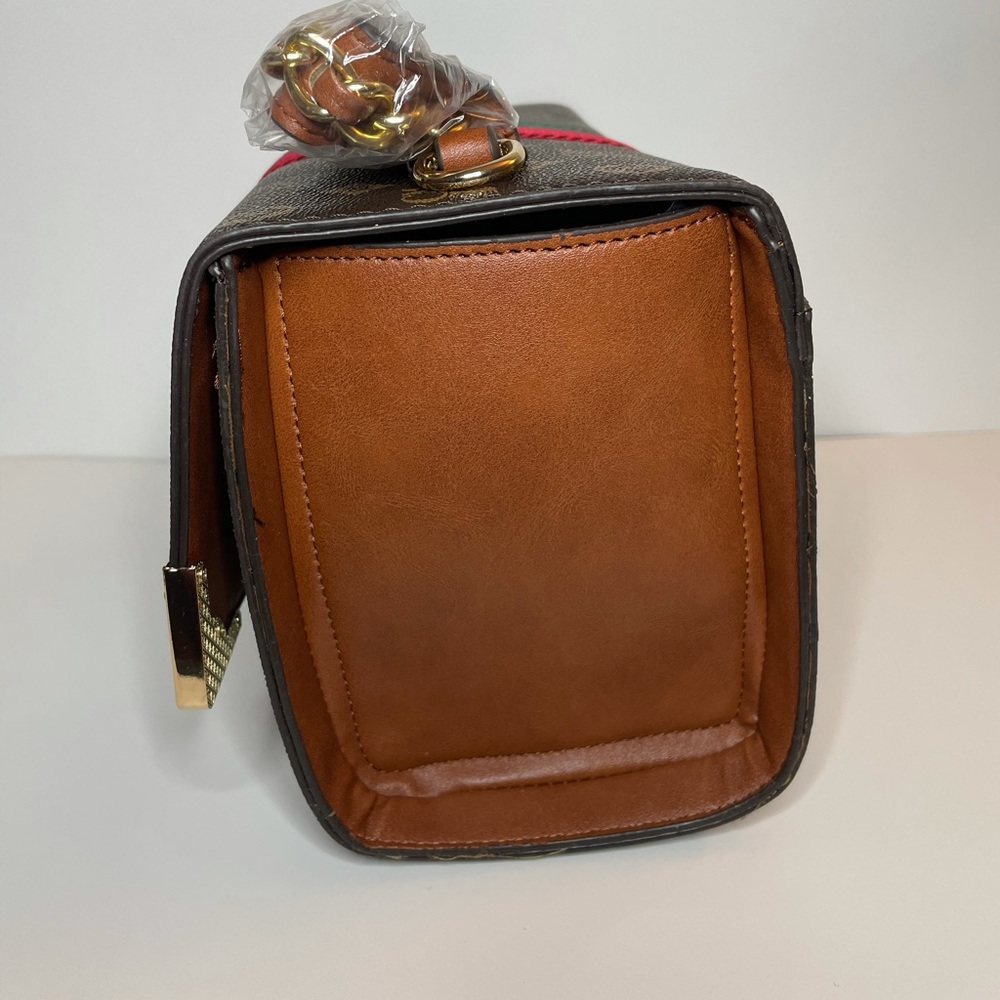 Purse - Picture 2 of 6